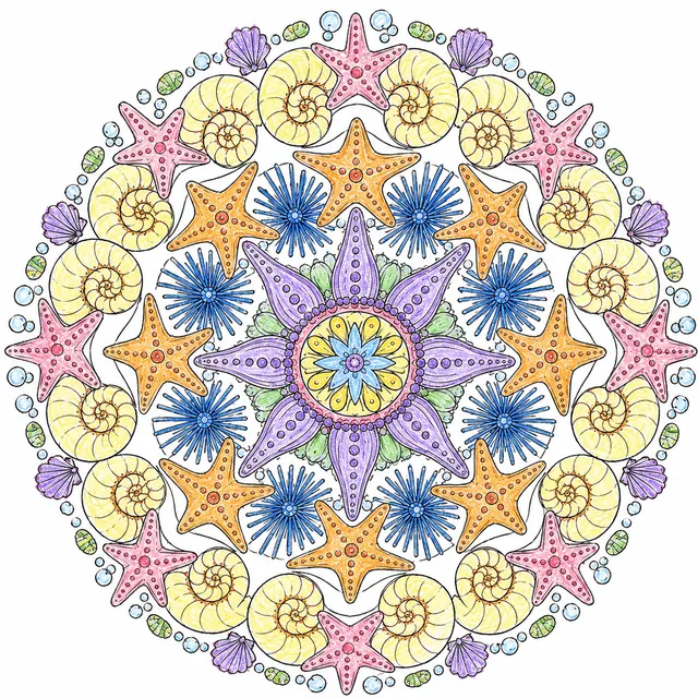 Ausmalseite: Symmetrisches Mandala aus Nautilus-Spiralen, Seestern-Formen und Seeigel-Stachelmustern, vom Zentrum nach außen strahlend